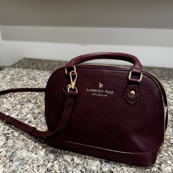 London Fog Burgundy Crossbody Bag - Picture 2 of 5